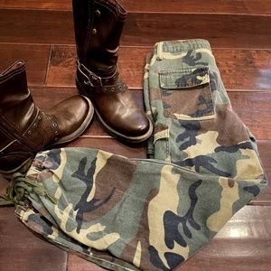 Kayla Camo Jogger Pant